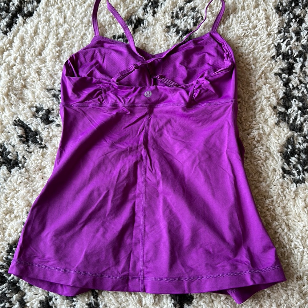 Lululemon tank top